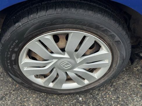 Used 2015 Honda Fit LX image 38