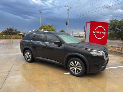Used 2023 Nissan Pathfinder SL