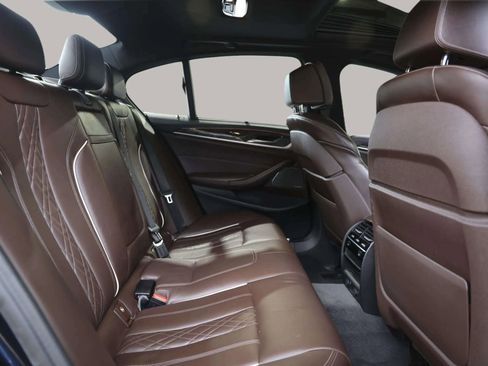 Used 2017 BMW 540i xDrive image 31