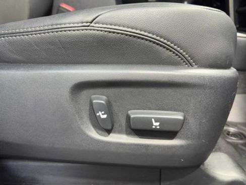 Used 2021 Toyota 4Runner SR5 Premium w/ Moonroof Package RWD image 12