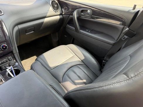 Used 2016 Buick Enclave Leather image 19