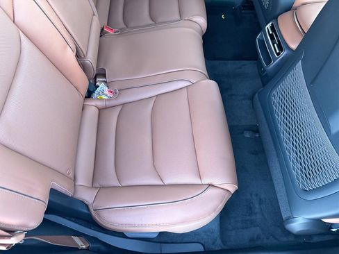 New 2026 Genesis GV70 2.5T Advanced image 18