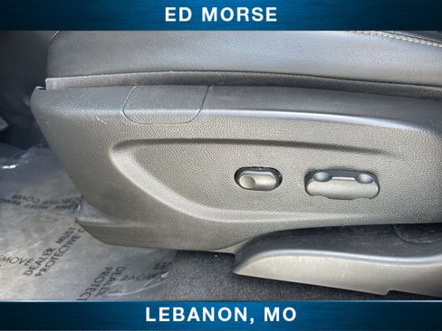 Certified 2020 Chevrolet Trax LT w/ LT Convenience Package FWD image 32