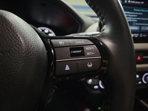 Used 2023 Honda HR-V EX-L image 25