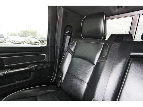 Used 2024 RAM 2500 Laramie w/ Sport Appearance Package AWD/4WD image 14