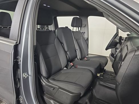 Certified 2020 Chevrolet Silverado 1500 Custom w/ Custom Value Package AWD/4WD image 30
