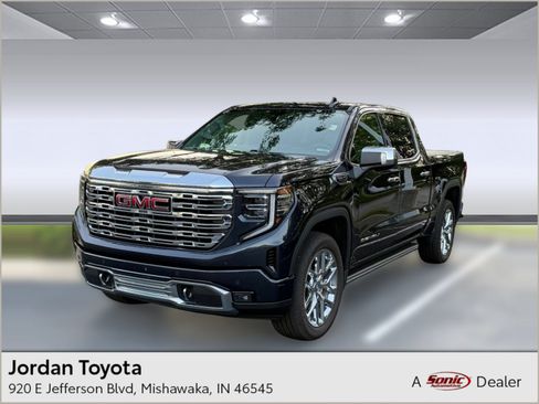 Used 2022 GMC Sierra 1500 Denali AWD/4WD image 1