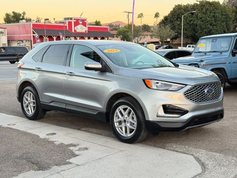 Used 2024 Ford Edge SEL AWD/4WD image 2