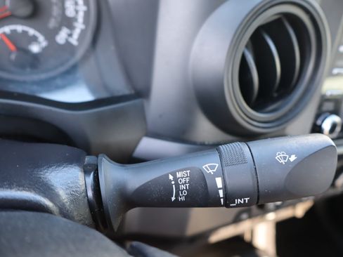 Used 2022 Toyota Tacoma SR RWD image 24