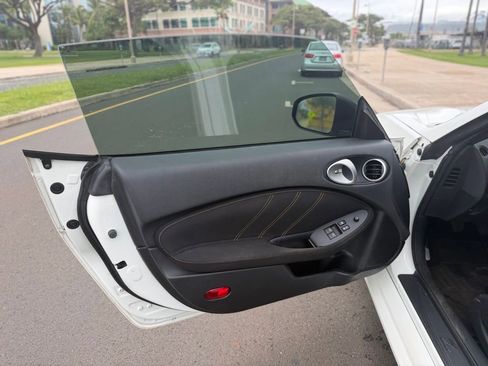 Used 2019 Nissan 370Z Coupe w/ Z34 Heritage Edition - White RWD image 13