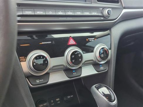 Used 2019 Hyundai Elantra SEL w/ Cargo Package FWD image 19