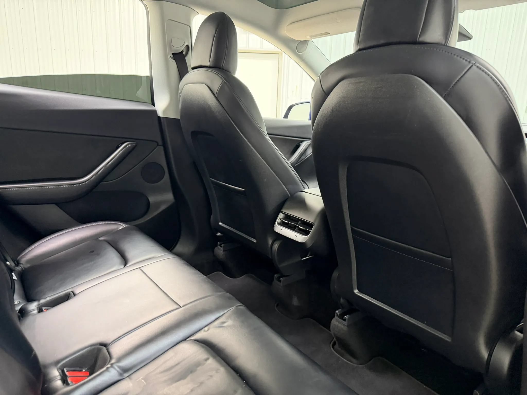 Used 2021 Tesla Model Y Long Range AWD/4WD image 19