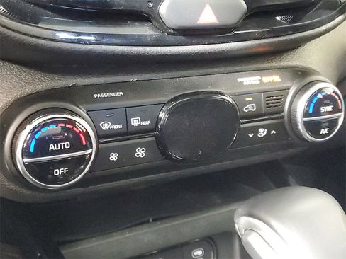 Used 2023 Kia Soul GT-Line image 20