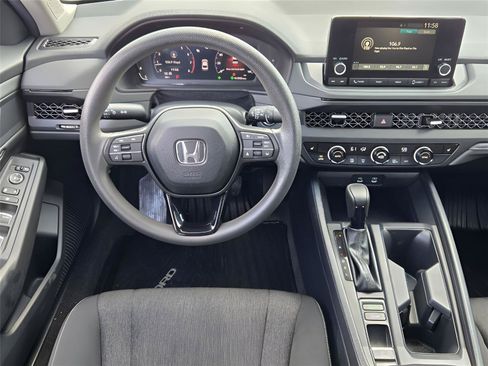 Used 2025 Honda Accord SE image 25