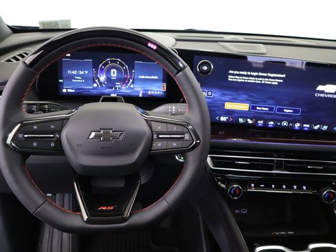 New 2026 Chevrolet Traverse RS image 19