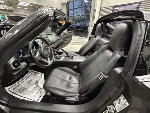 Used 2017 MAZDA MX-5 Miata RF Grand Touring image 43