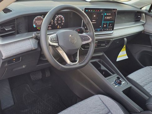 New 2026 Volkswagen Tiguan S FWD image 17