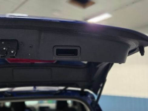 Used 2023 Nissan Rogue SV image 30