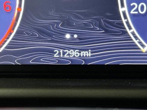 Used 2024 Jeep Wagoneer L Series II w/ Convenience Group I image 6