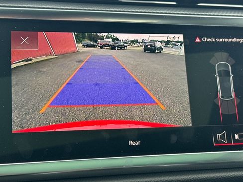 Used 2024 Audi Q3 2.0T Premium image 16