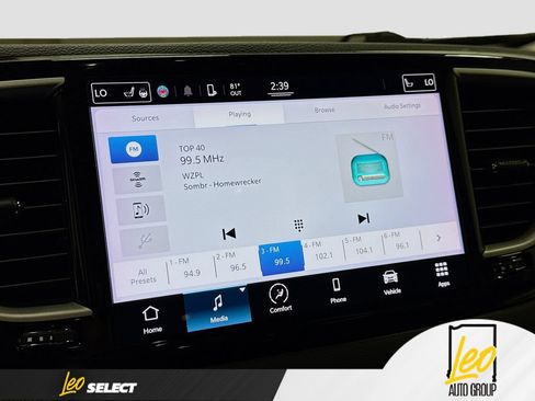 Used 2022 Chrysler Pacifica Touring-L FWD image 17