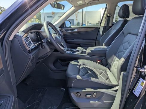 New 2026 Volkswagen Atlas SE FWD image 23