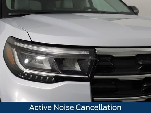 New 2026 Ford Explorer Active w/ Active Comfort Package image 10