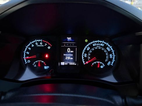 Used 2019 Toyota Tacoma SR w/ SR Convenience Package image 27