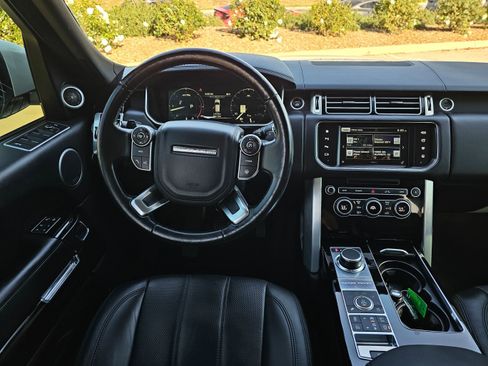 Used 2016 Land Rover Range Rover HSE image 23