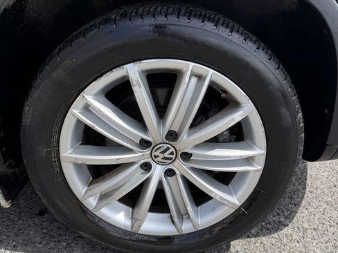 Used 2015 Volkswagen Tiguan SEL image 12