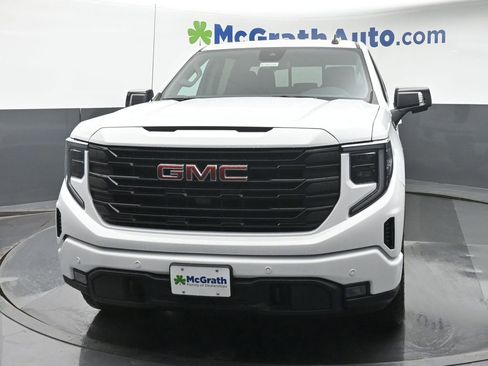 New 2026 GMC Sierra 1500 Elevation image 5