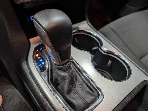 Used 2019 Jeep Grand Cherokee Laredo image 29