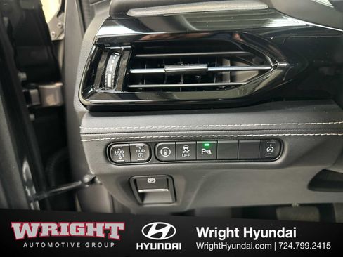 Used 2024 Acura MDX SH-AWD w/ Advance Package image 23