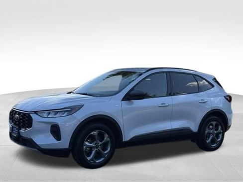 Used 2025 Ford Escape ST-Line image 7