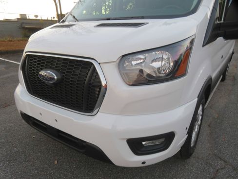 Used 2024 Ford Transit 350 XLT image 57