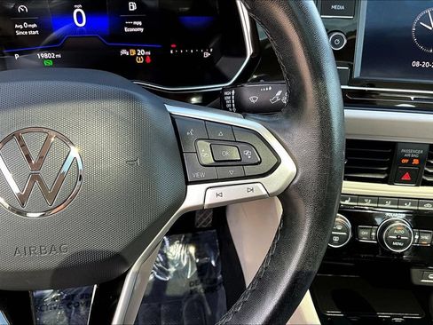 Used 2023 Volkswagen Jetta SE FWD image 13