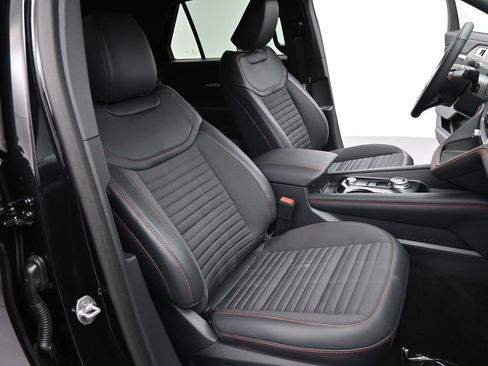 New 2026 Ford Explorer ST-Line w/ ST-Line Street Pack image 22