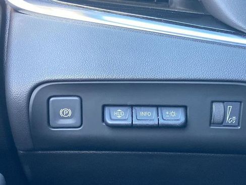 Used 2023 Buick Enclave Avenir w/ Avenir Technology Package image 14