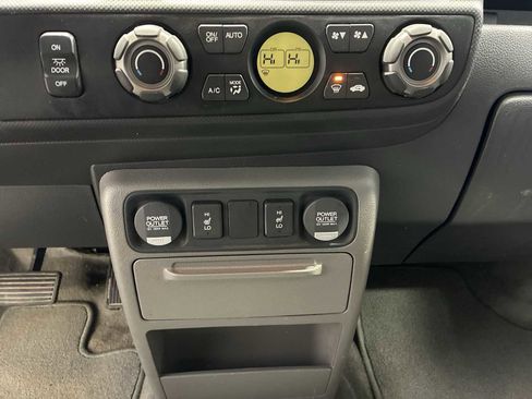 Used 2014 Honda Ridgeline RTL image 17