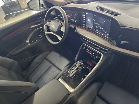 New 2025 Audi Q5 Premium Plus image 10