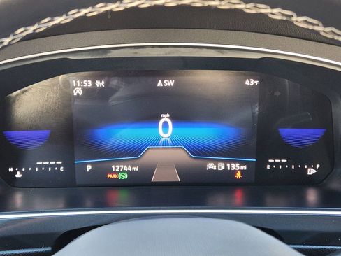 Used 2024 Volkswagen Tiguan SE image 18