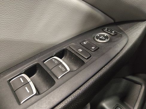 Used 2018 Honda Accord Touring image 27