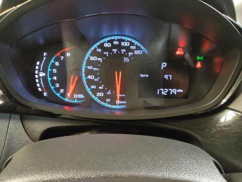 Used 2021 Chevrolet Spark LT image 23