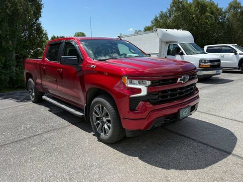Used 2023 Chevrolet Silverado 1500 RST w/ Z71 Off-Road Package AWD/4WD image 7
