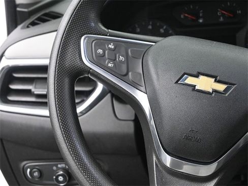 Used 2019 Chevrolet Equinox LS image 30