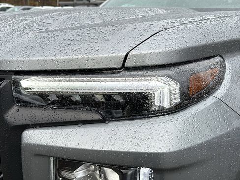 New 2026 GMC Canyon Elevation w/ Convenience Package image 5