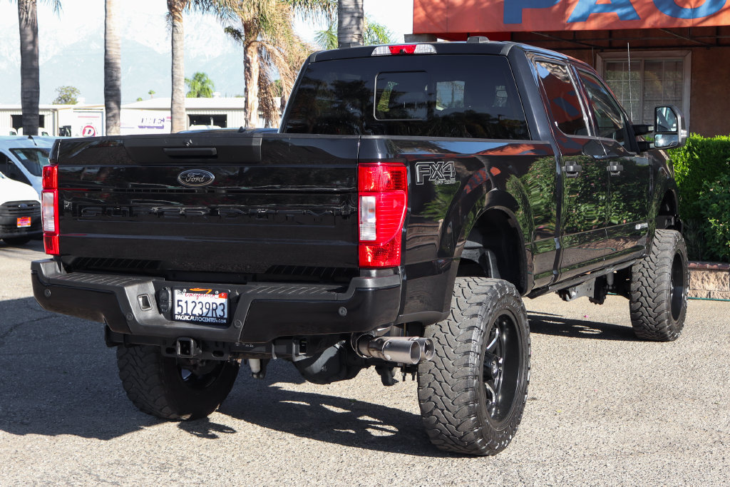 Used 2022 Ford F250 XLT w/ Black Appearance Package AWD/4WD image 10