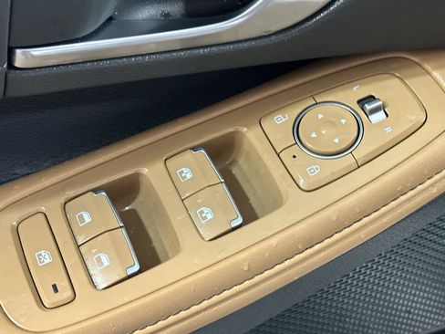 Used 2022 Hyundai Sonata Limited w/ Winter Weather Package image 14