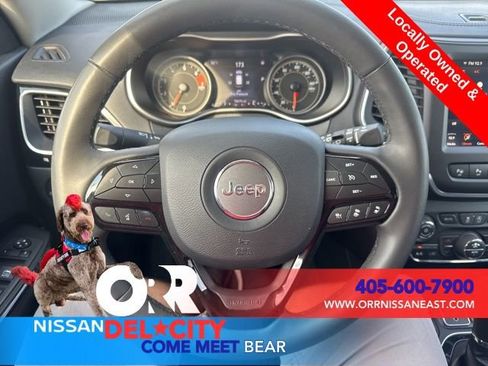 Used 2023 Jeep Cherokee Altitude Lux image 15