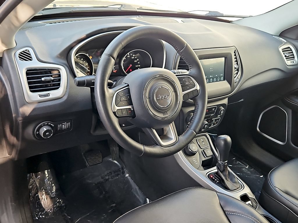Used 2018 Jeep Compass Latitude w/ Popular Equipment Group AWD/4WD image 25